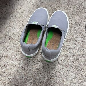 Cariuma Grey Slip-On Sneakers